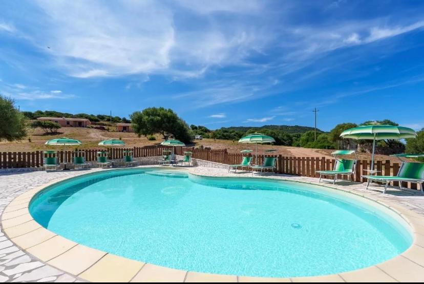 Agriturismo Gli Olivastri Appartamento Raggio Di Sole , Con Piscina E Vista Mare ,Climatizzatore,Wifi 阿列恩图 外观 照片